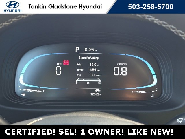 Certified 2025 Hyundai Venue SEL image 12