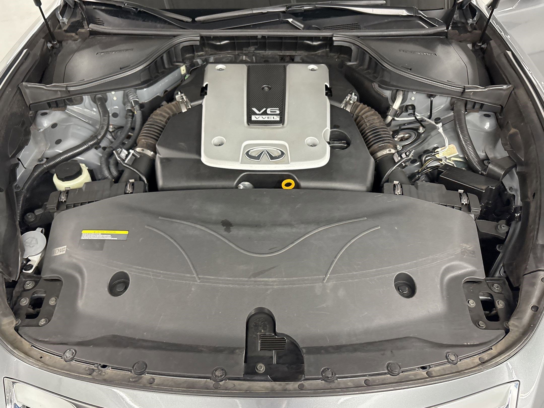 Used 2019 INFINITI Q70 Luxe image 33