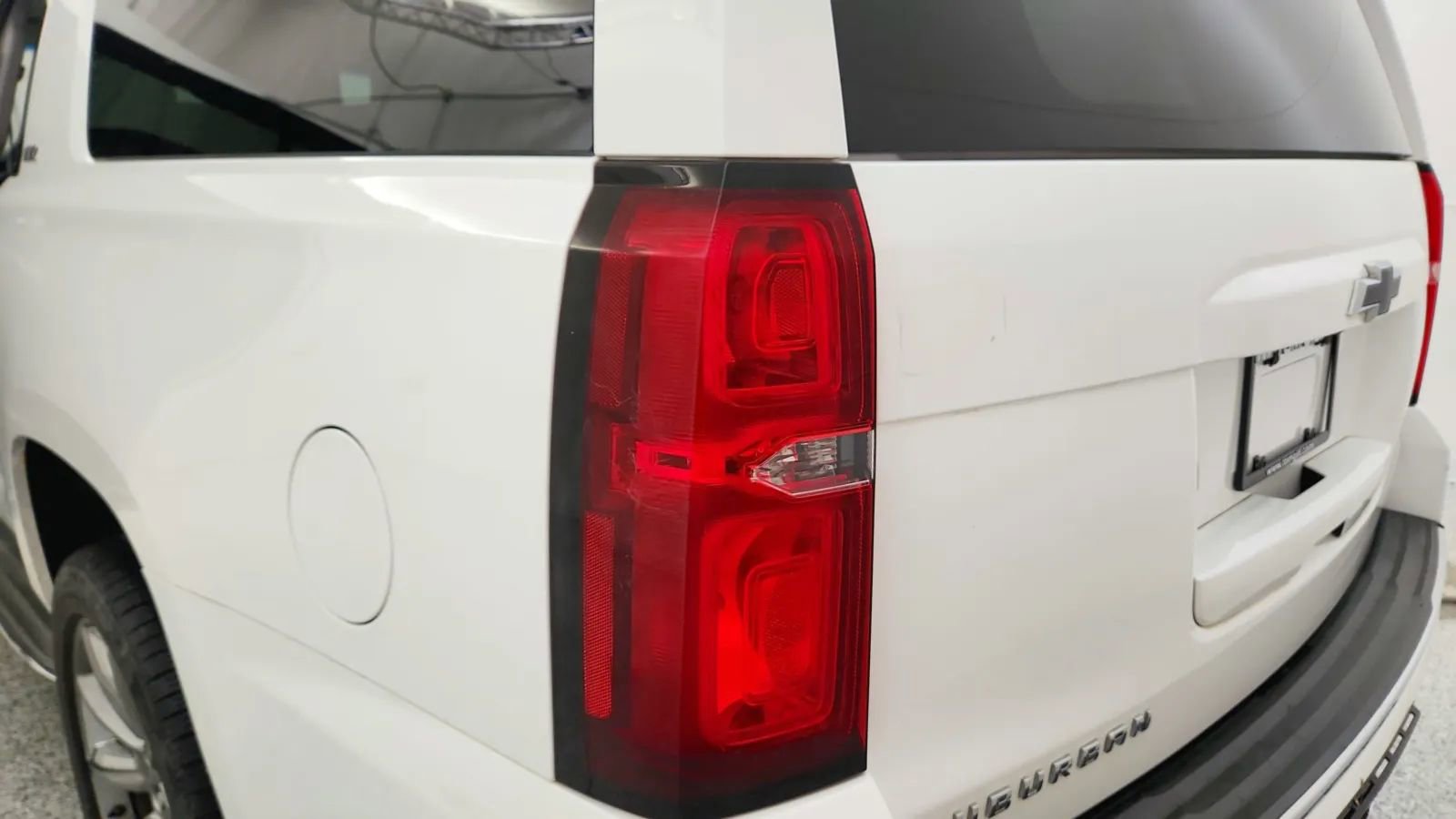 Used 2015 Chevrolet Suburban LTZ image 15