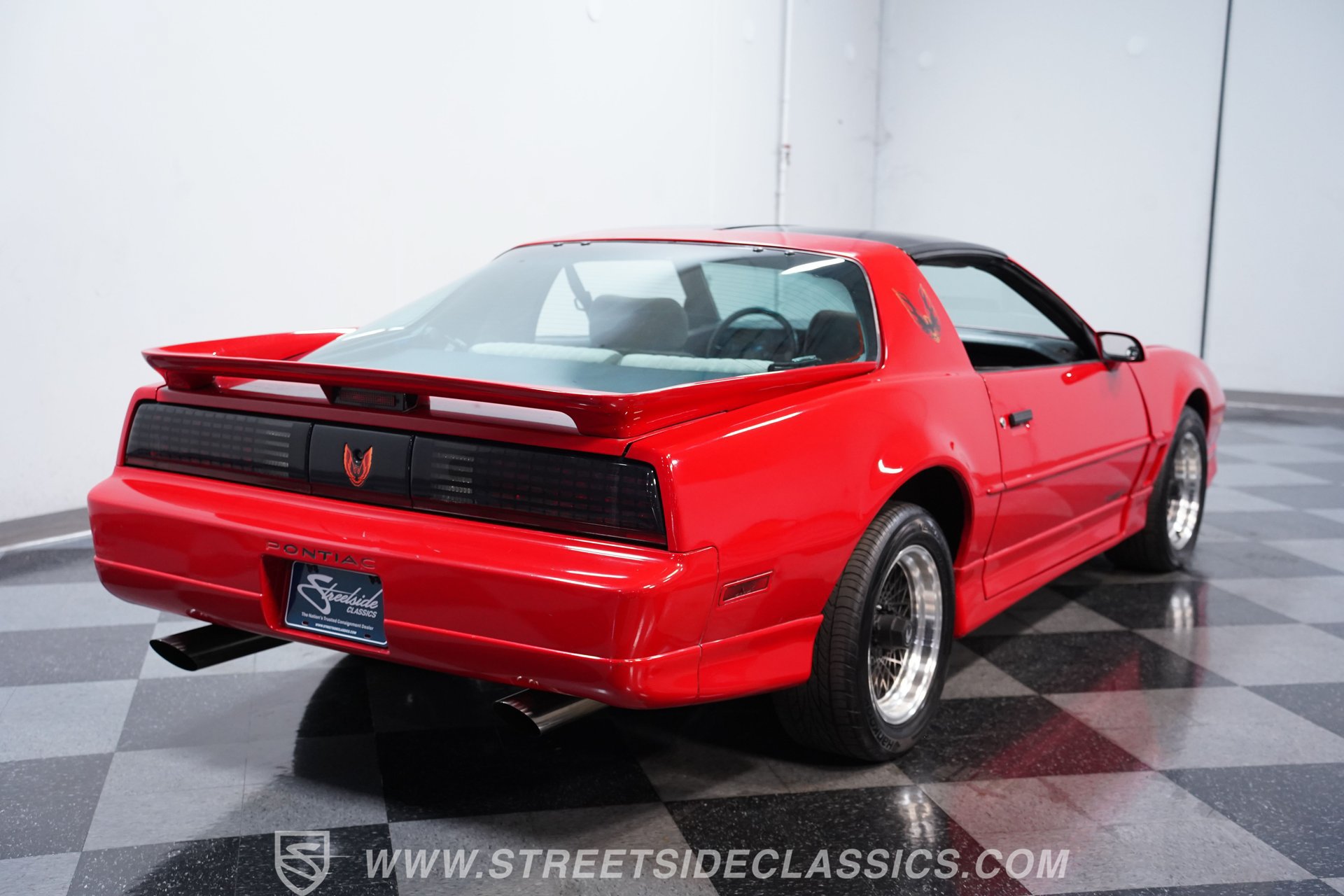 Used 1989 Pontiac Firebird Trans Am RWD image 10
