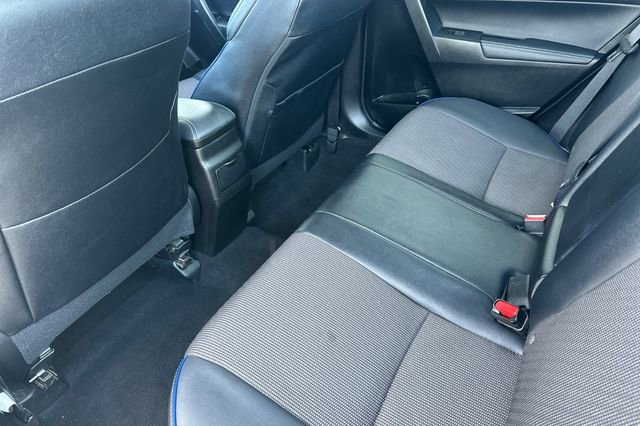 Used 2017 Toyota Corolla SE w/ Carpet Mat Package (TMS) image 11