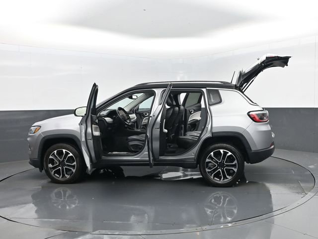 Used 2022 Jeep Compass Limited AWD/4WD image 31
