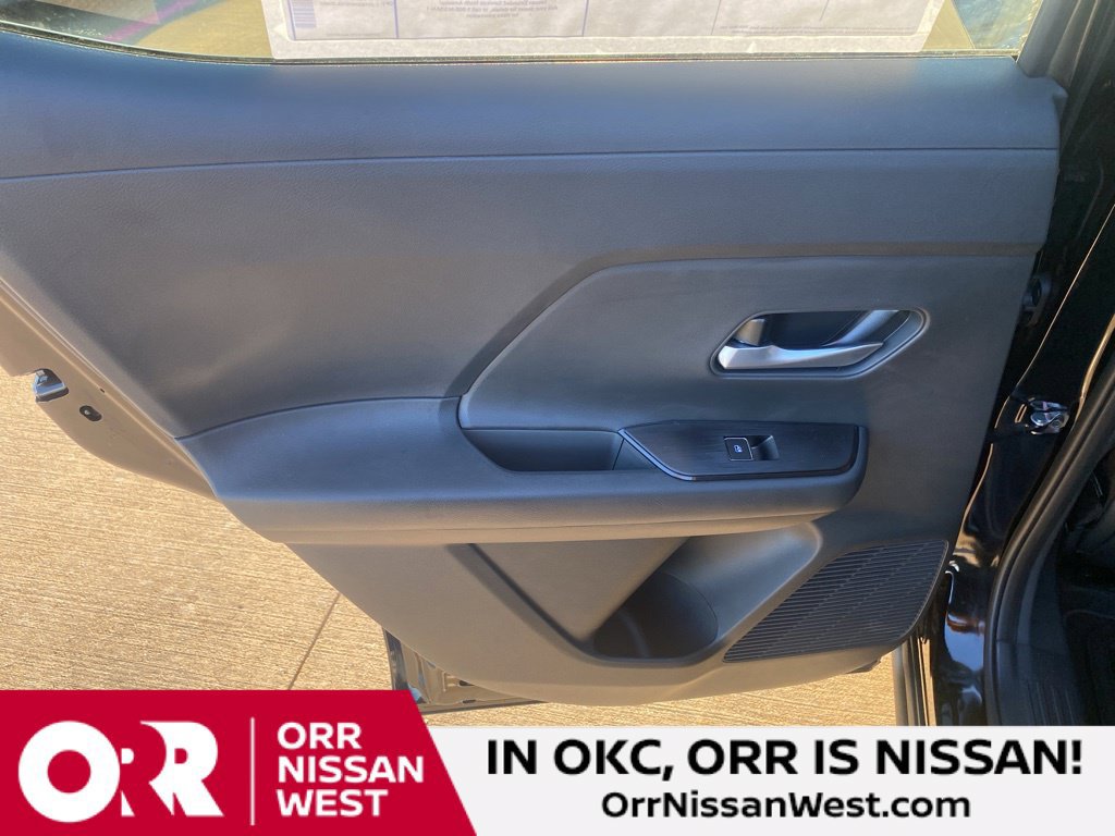New 2026 Nissan Kicks SR w/ Cold Weather Package AWD/4WD image 15
