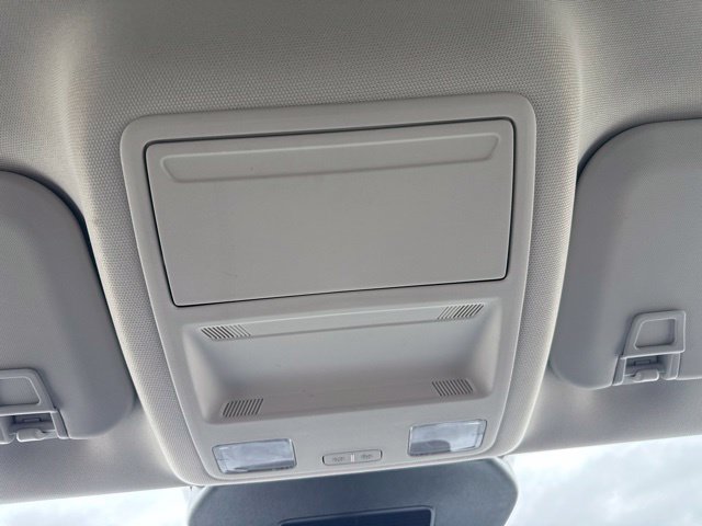 Used 2025 Ford Escape SE FWD image 19