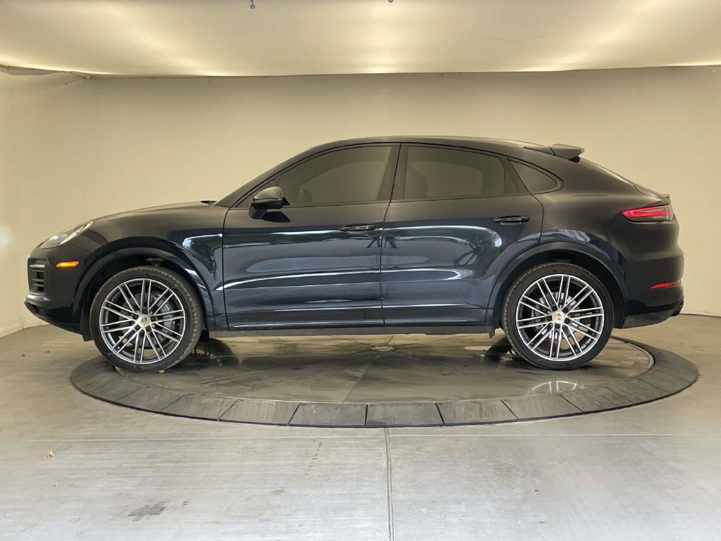 Used 2023 Porsche Cayenne S AWD/4WD image 2
