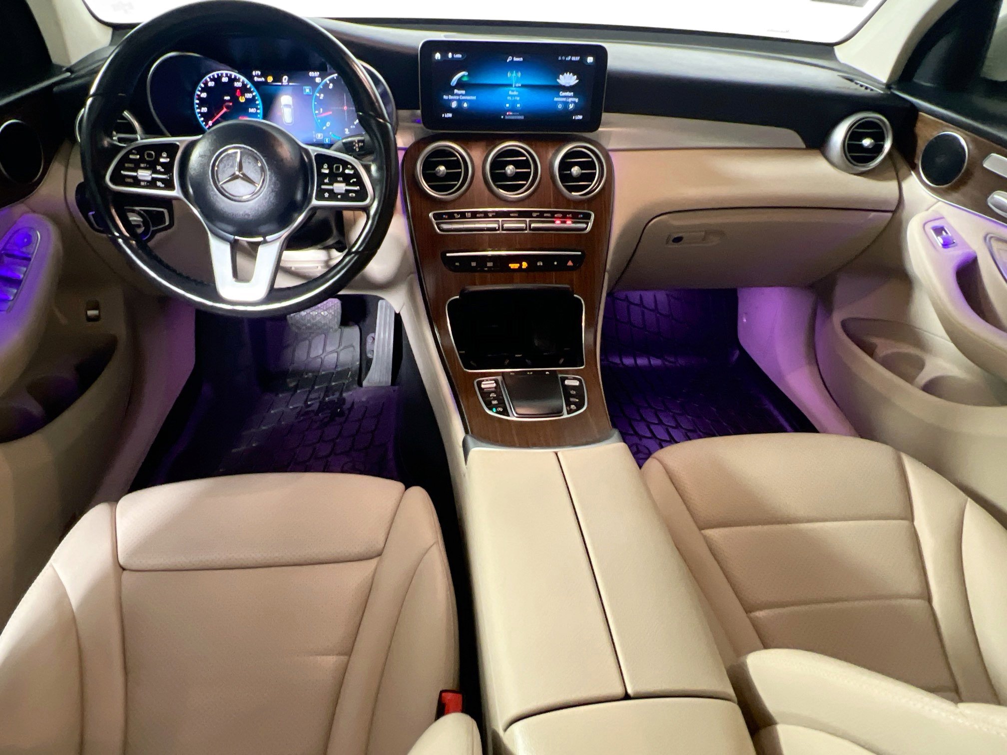 Used 2022 Mercedes-Benz GLC 300 4MATIC w/ Premium Package Lite image 30