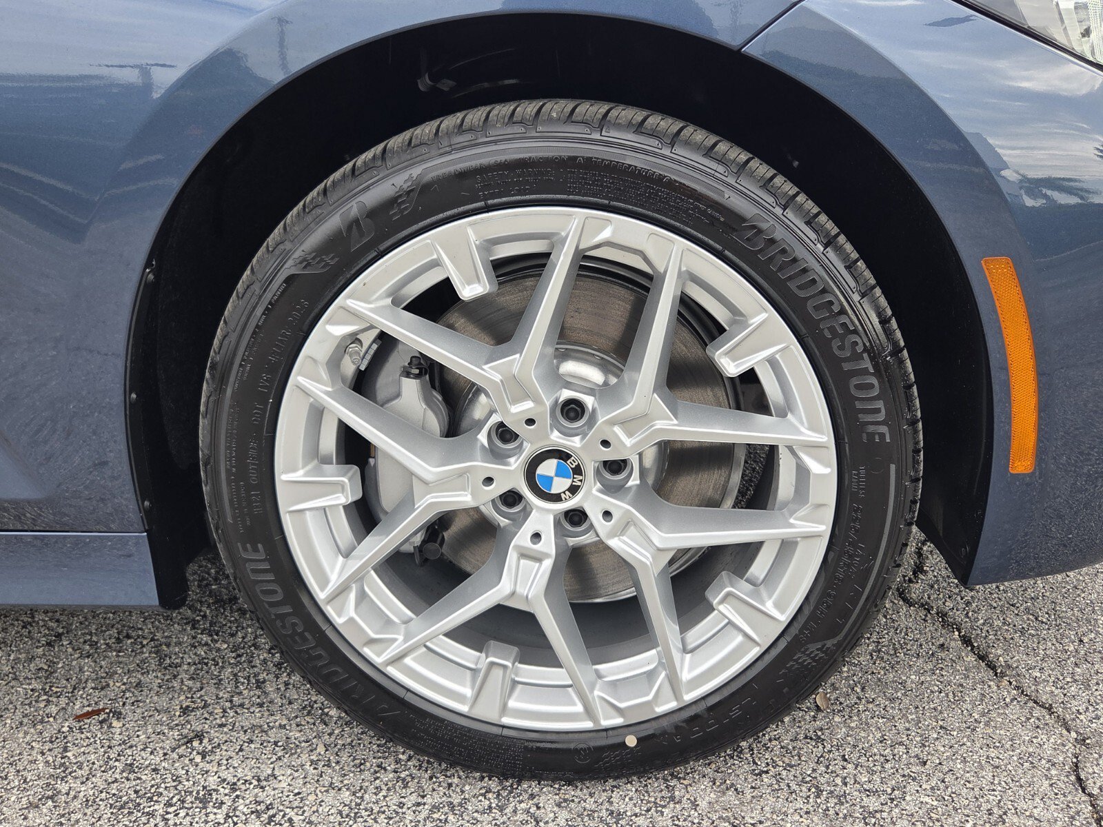 New 2026 BMW 330i Sedan w/ Premium Package RWD image 9