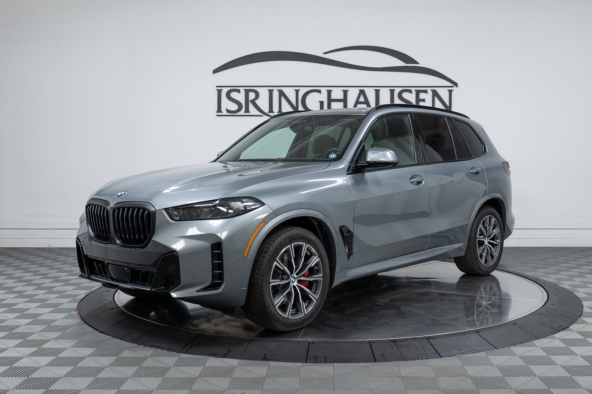 New 2026 BMW X5 xDrive40i w/ M Sport Package AWD/4WD image 1