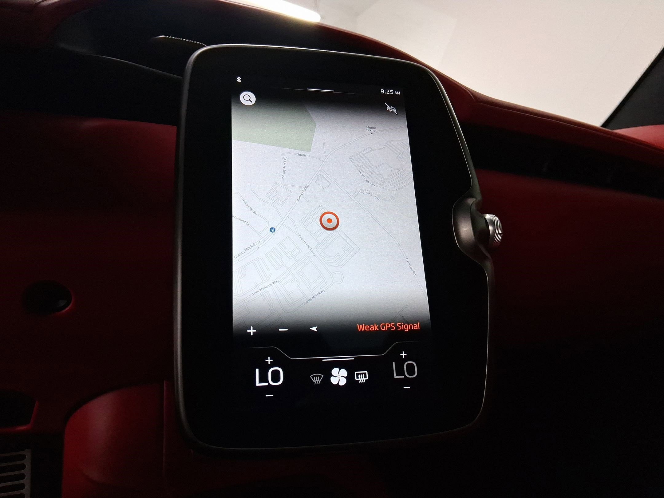 Used 2024 McLaren Artura image 16