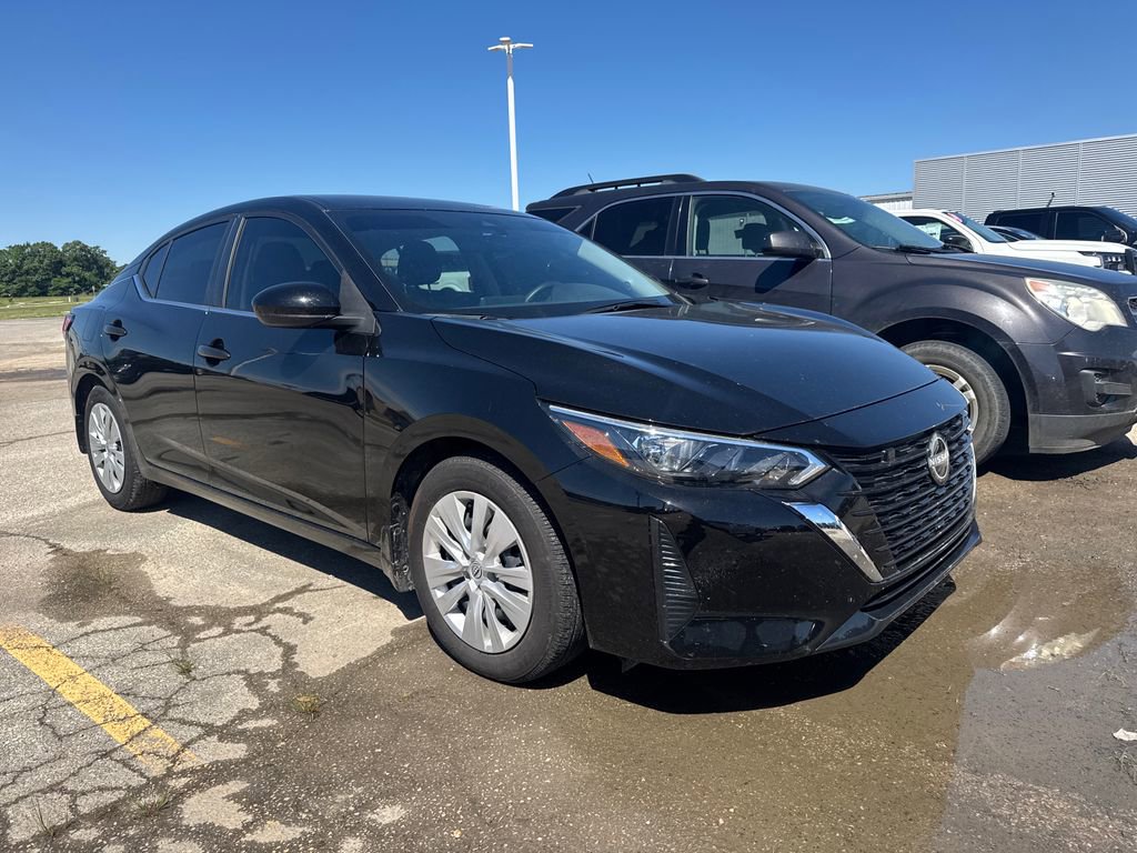 Used 2025 Nissan Sentra S FWD image 3