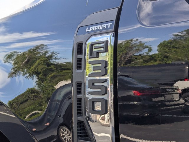 Used 2023 Ford F350 Lariat w/ Lariat Ultimate Package image 12