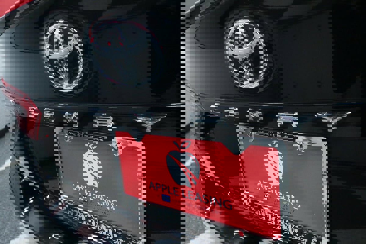 Used 2020 Toyota Camry SE w/ Audio Package image 30