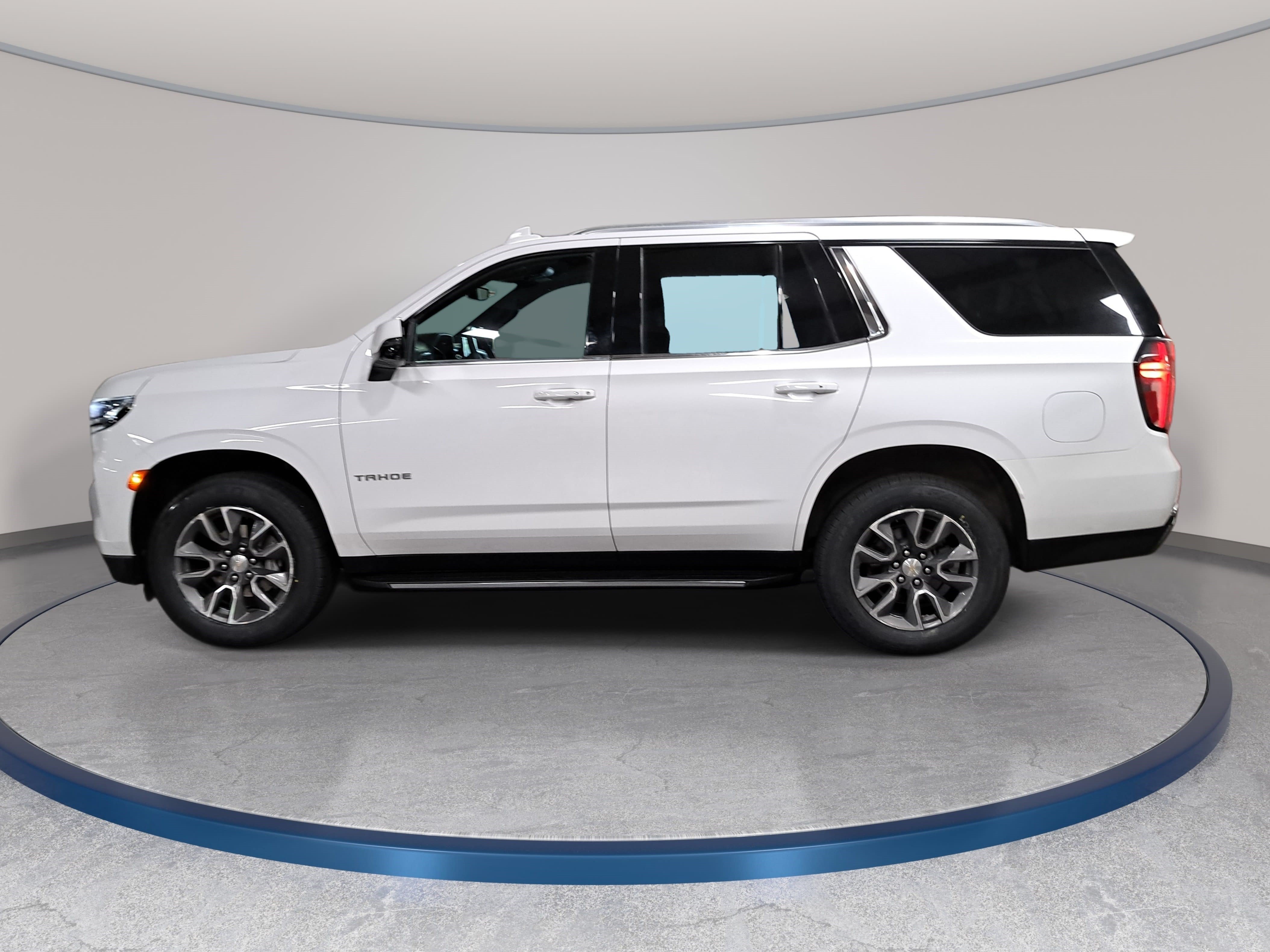 Used 2021 Chevrolet Tahoe LT w/ LT Signature Package AWD/4WD image 8