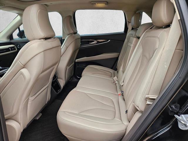 Used 2022 Lincoln Nautilus Reserve w/ Equipment Group 201A FWD image 16