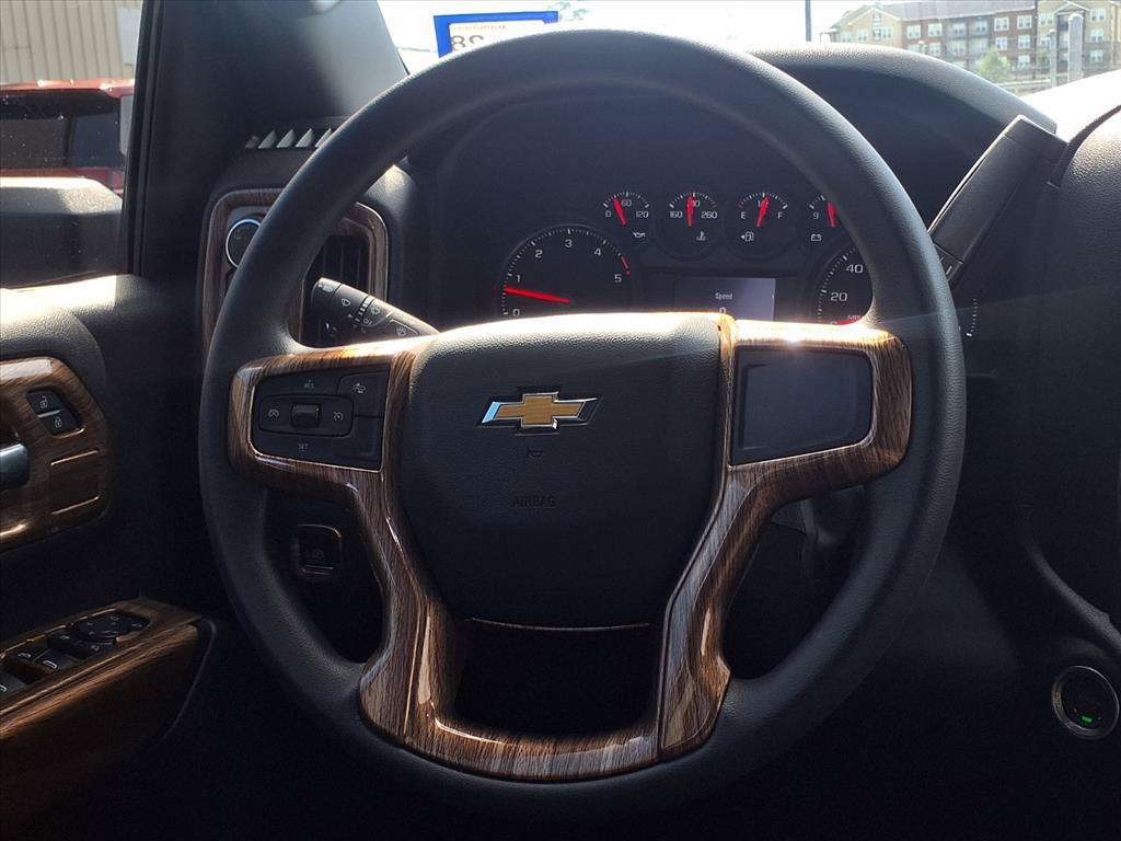 Used 2026 Chevrolet Silverado 2500 Custom w/ Custom Value Package AWD/4WD image 13