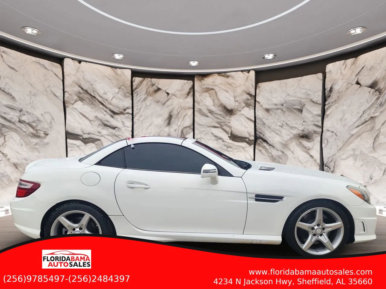Used 2014 Mercedes-Benz SLK 250 w/ Sport Package image 8