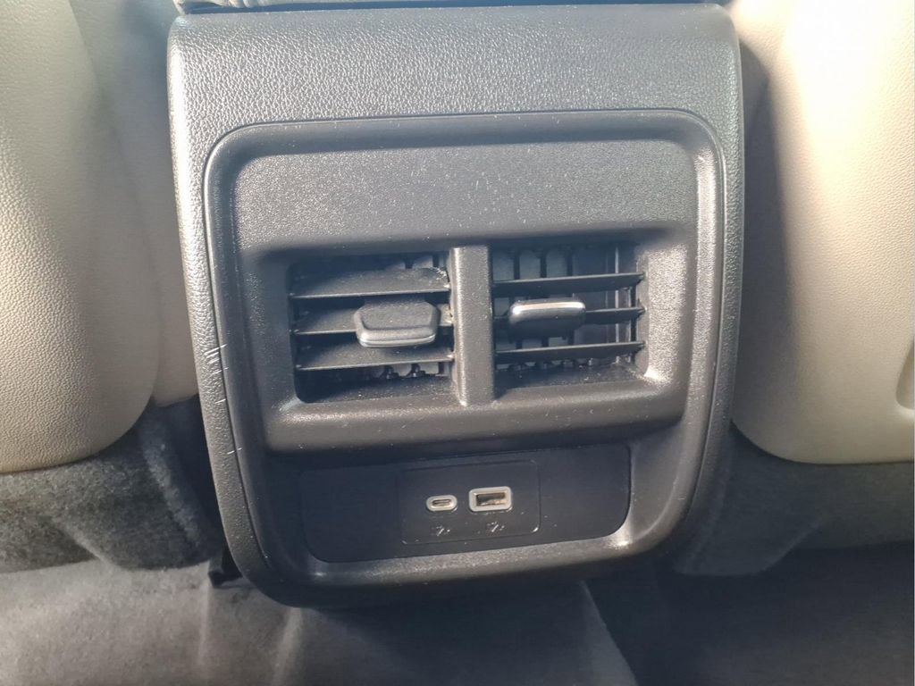 Used 2020 Cadillac XT4 Luxury image 17