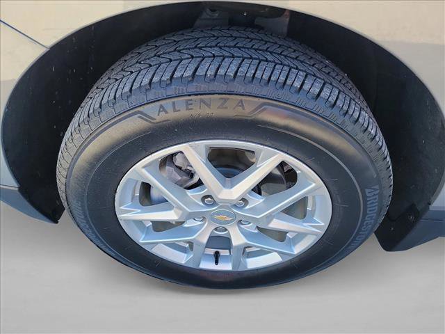 Used 2023 Chevrolet Equinox LT w/ LPO, Floor Liner Package image 9