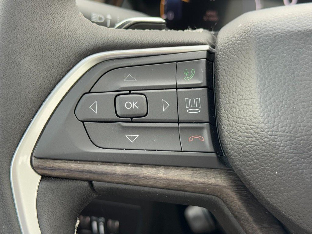 New 2026 Jeep Grand Cherokee L Limited AWD/4WD image 14