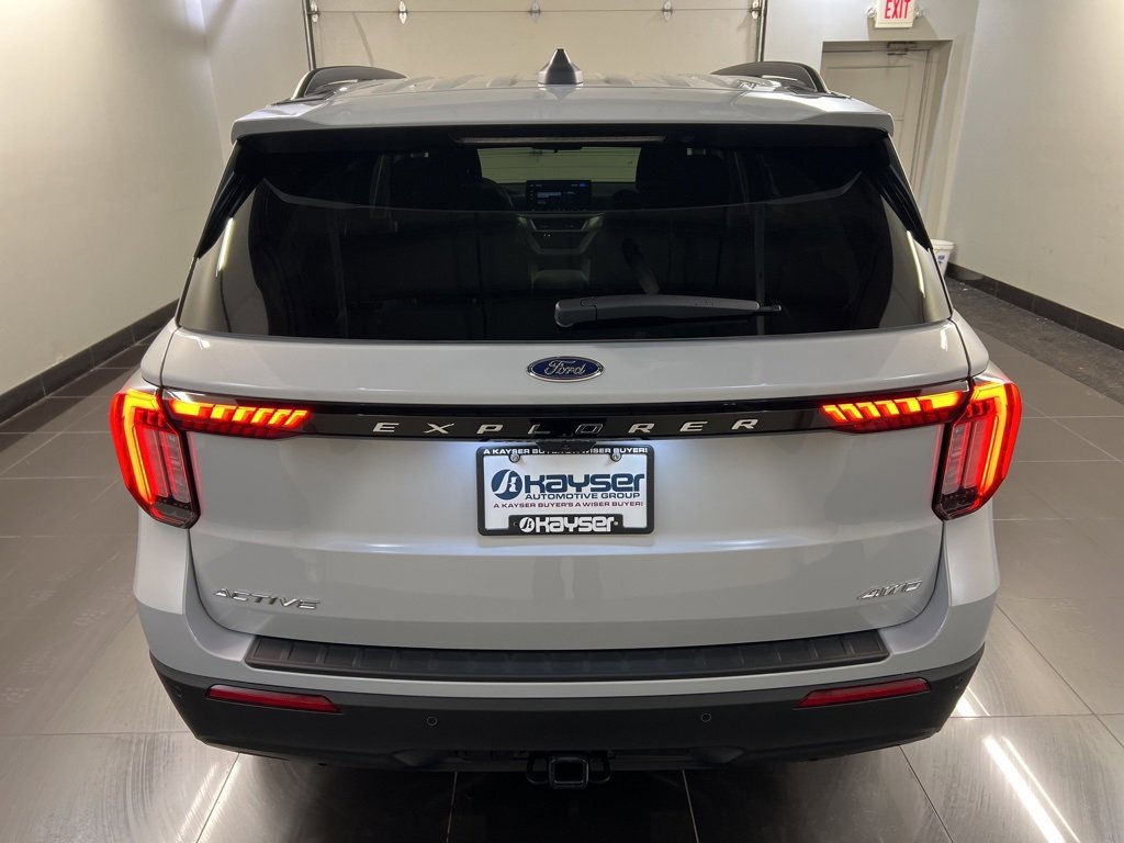 New 2026 Ford Explorer Active image 5