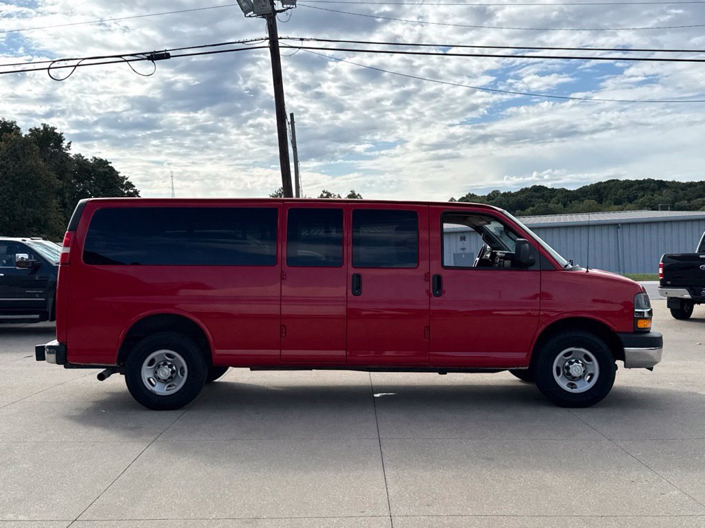Used 2016 Chevrolet Express 3500 LT w/ LT Preferred Equipment Group RWD image 17