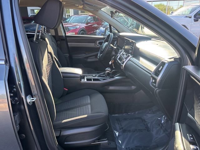 Used 2023 Kia Sorento LX FWD image 36