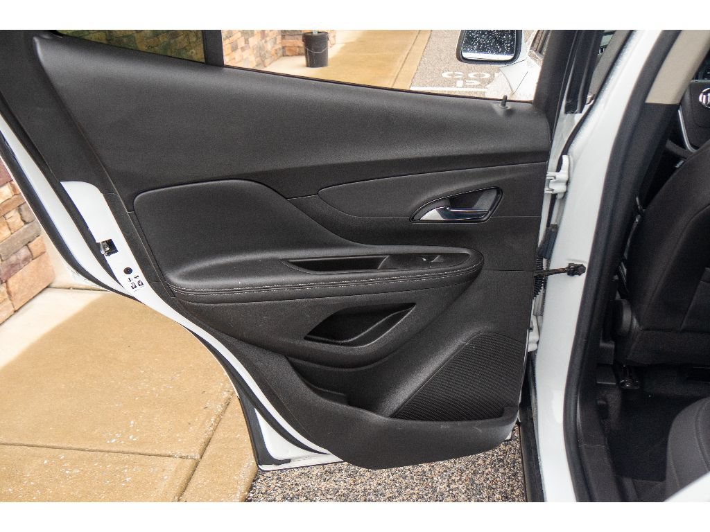 Used 2022 Buick Encore Preferred w/ Safety Package AWD/4WD image 17