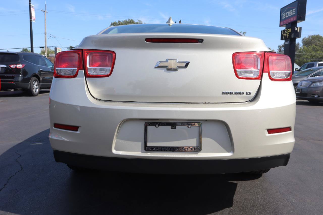 Used 2015 Chevrolet Malibu LT FWD image 4
