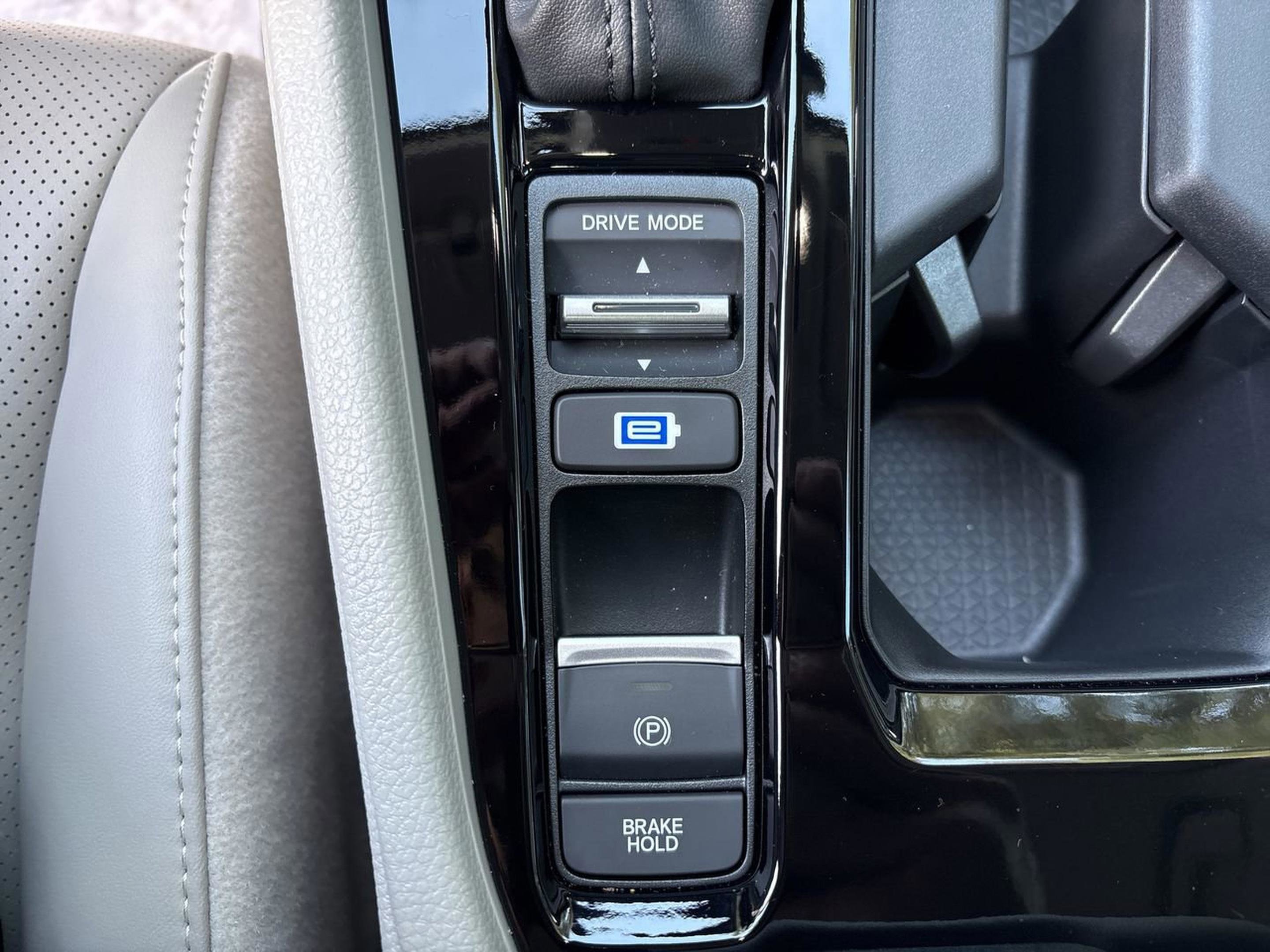 Used 2025 Honda Accord EX-L image 24