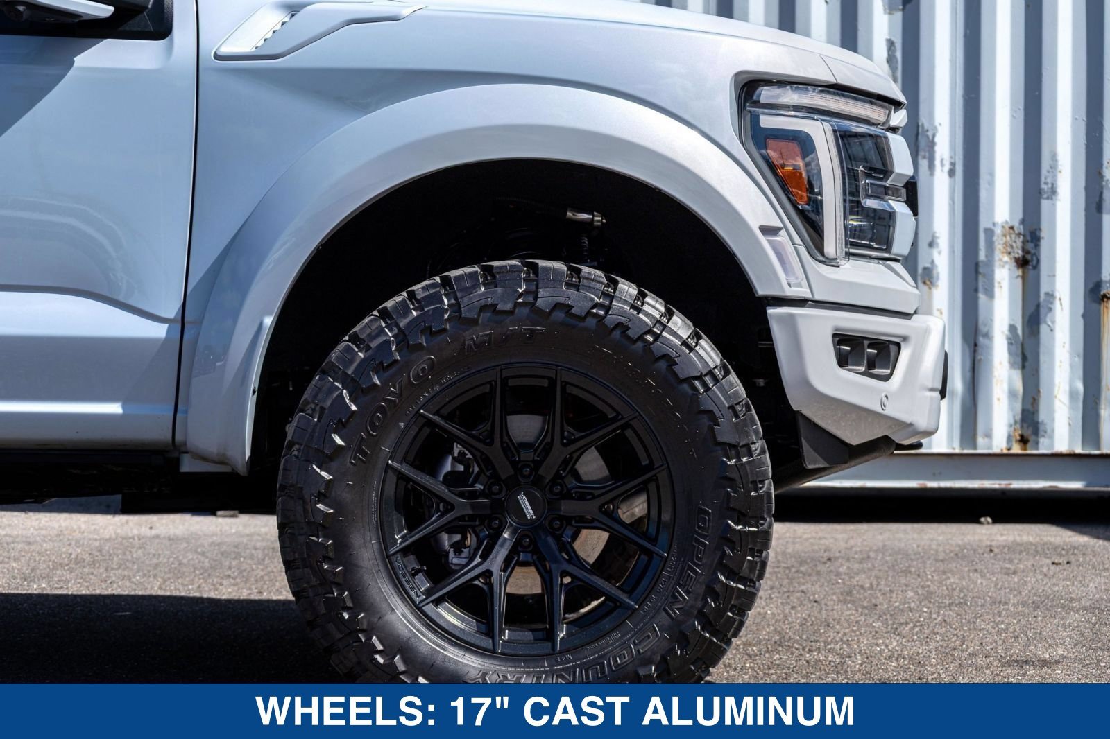 Used 2025 Ford F150 Raptor AWD/4WD image 18