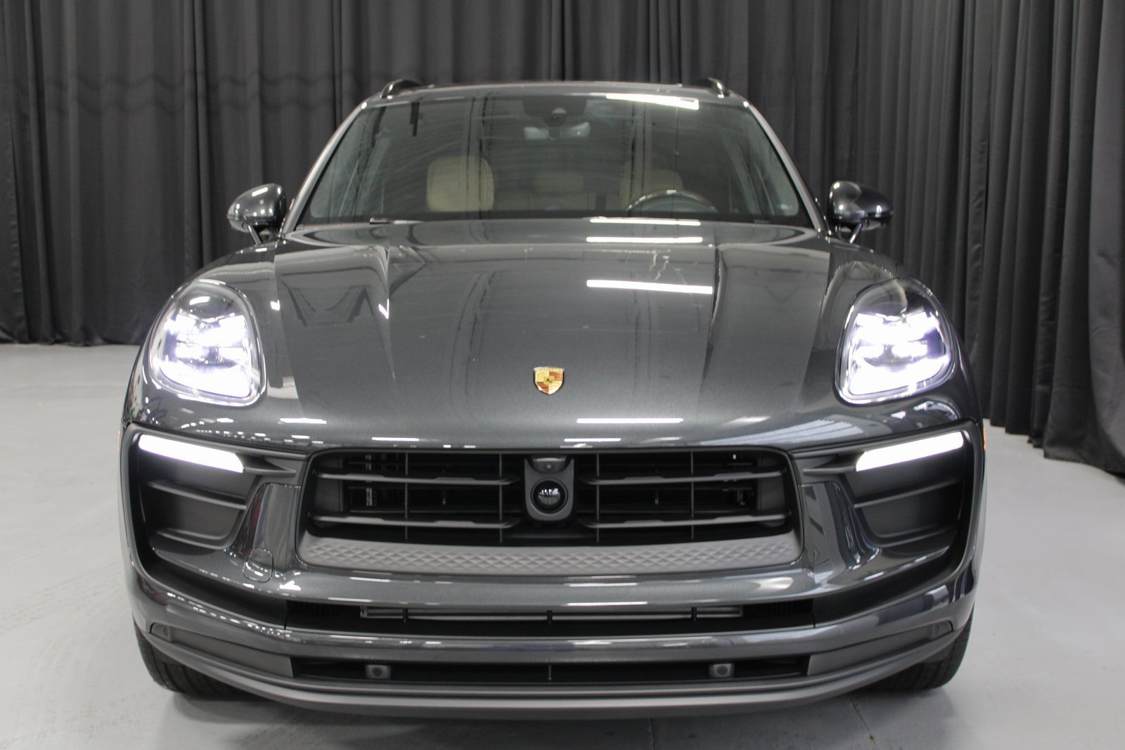 New 2026 Porsche Macan image 10