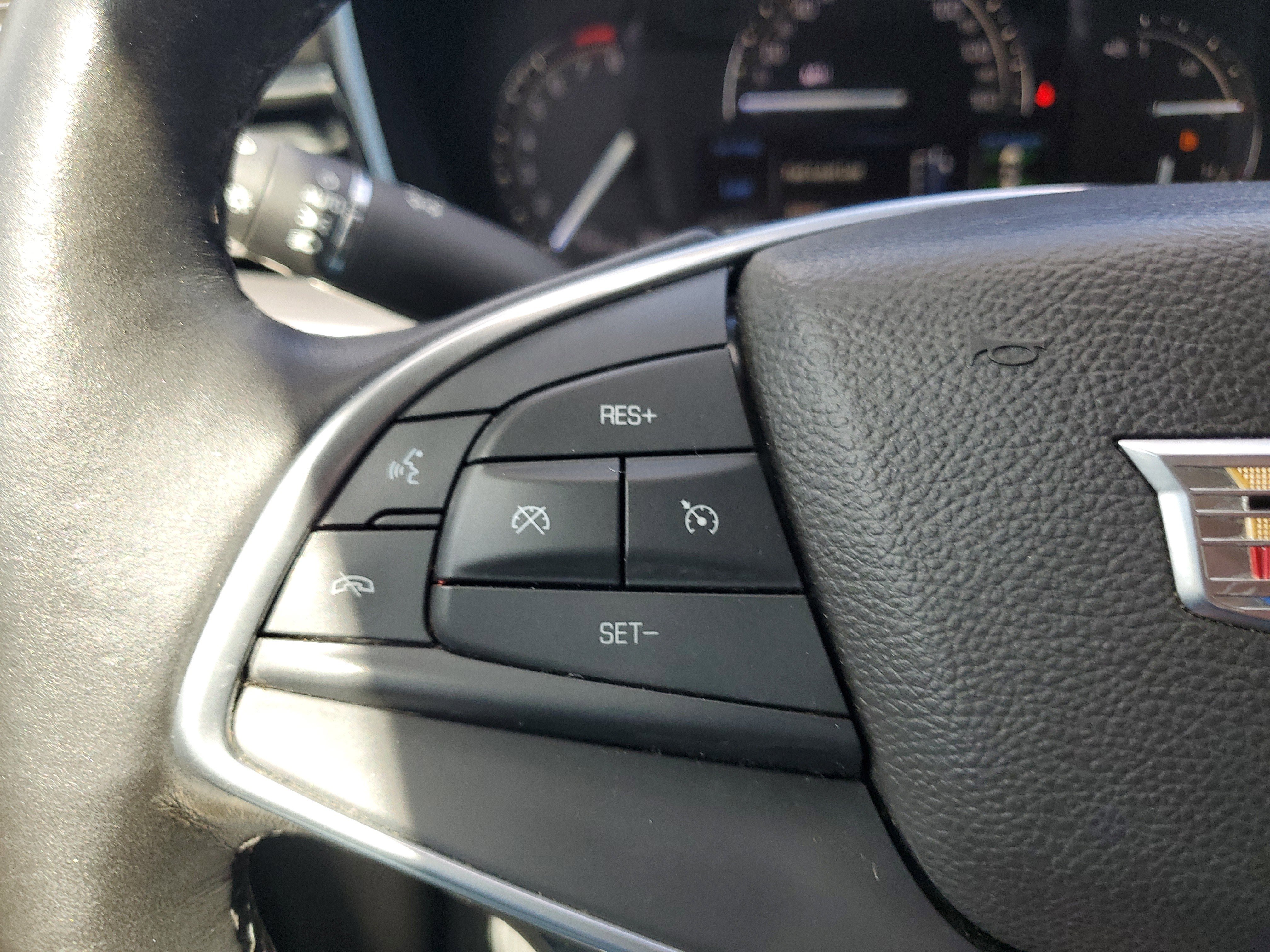 Used 2017 Cadillac XT5 Premium Luxury w/ LPO, Wheel Lock Package image 19