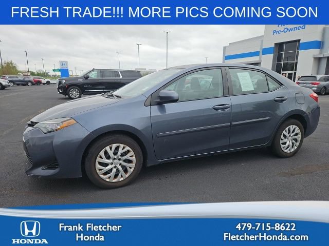 Used 2017 Toyota Corolla LE image 1