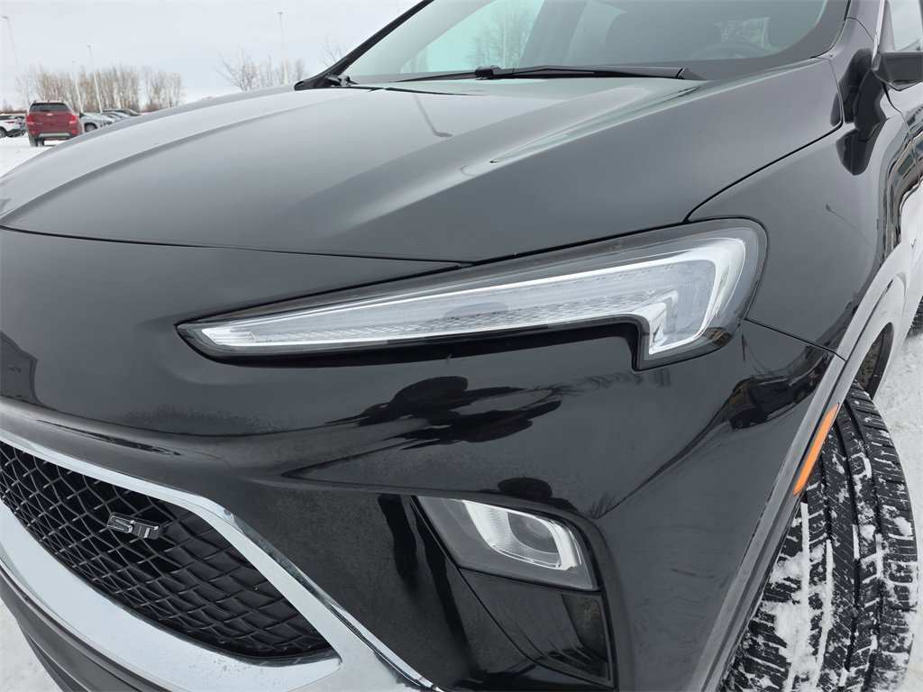 Certified 2024 Buick Encore GX Sport Touring image 33