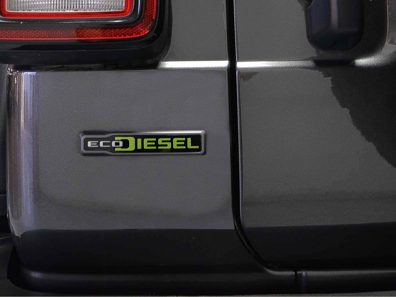 Used 2021 Jeep Wrangler Unlimited Rubicon w/ Cold Weather Group image 6