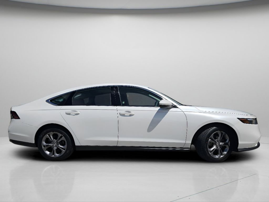 Used 2023 Honda Accord EX image 24