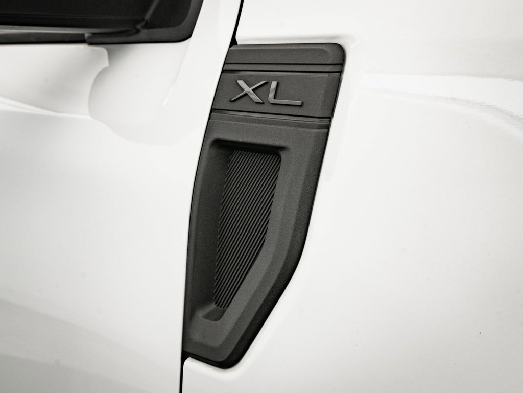 Used 2024 Ford Maverick XL image 15