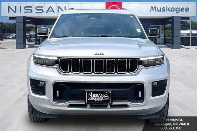 Used 2022 Jeep Grand Cherokee L Overland w/ Luxury Tech Group IV RWD image 2
