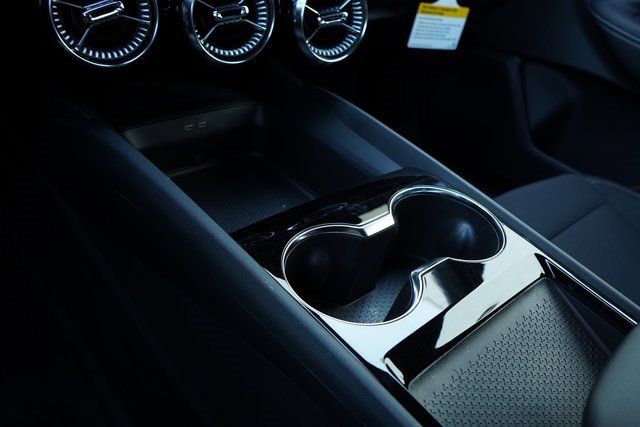 New 2025 Chevrolet Equinox EV LT image 21