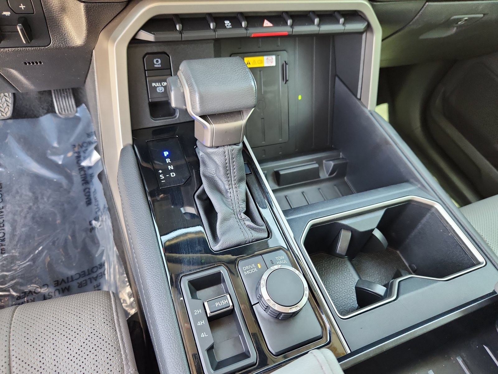 Used 2024 Toyota Tundra Limited w/ Power Package AWD/4WD image 22