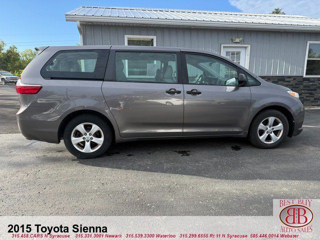 Used 2015 Toyota Sienna L FWD image 8