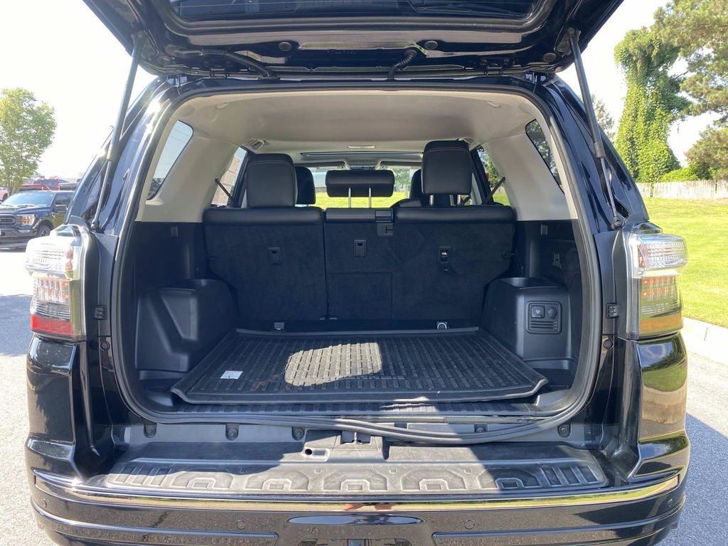 Used 2019 Toyota 4Runner Limited AWD/4WD image 6