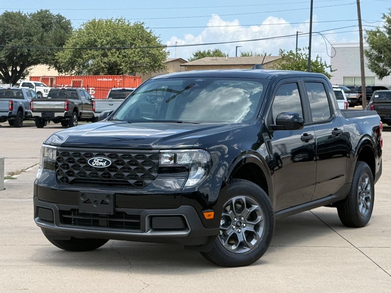 New 2026 Ford Maverick XLT w/ XLT Luxury Package FWD image 2
