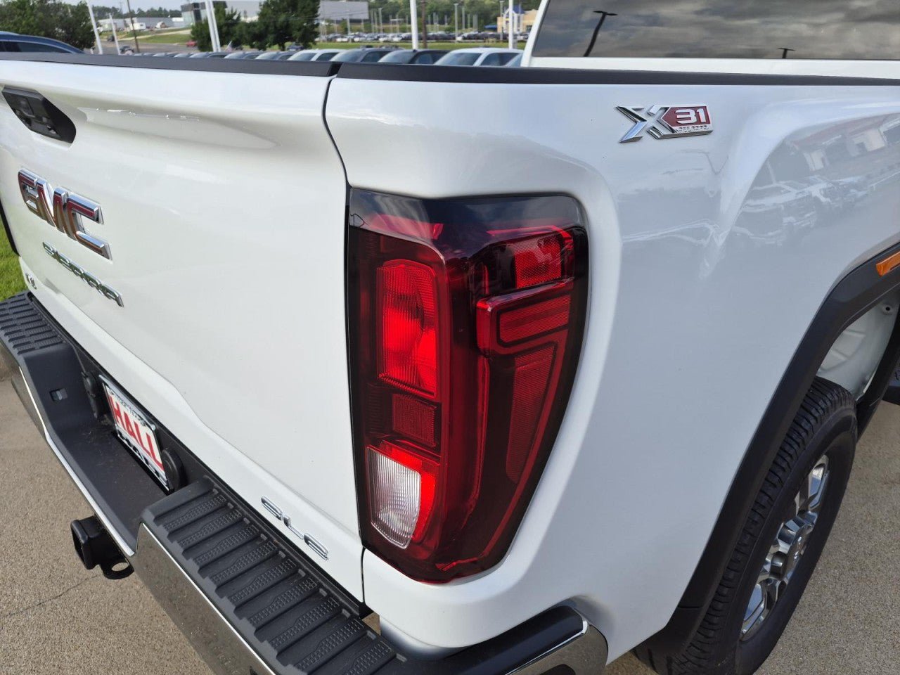 New 2026 GMC Sierra 2500 SLE w/ SLE Value Package; AWD/4WD image 6