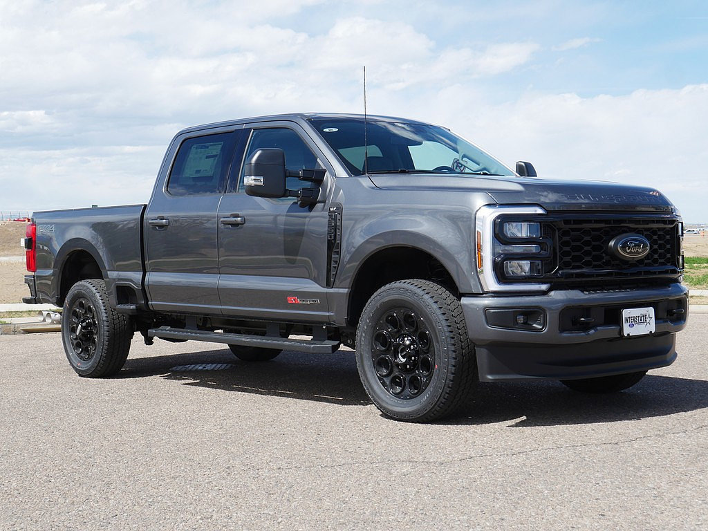 New 2026 Ford F350 XLT w/ XLT Premium Package AWD/4WD image 7
