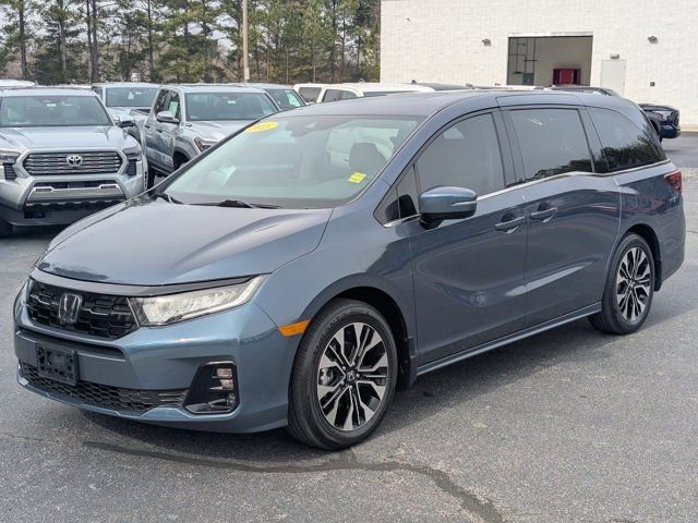 Used 2025 Honda Odyssey Elite image 3