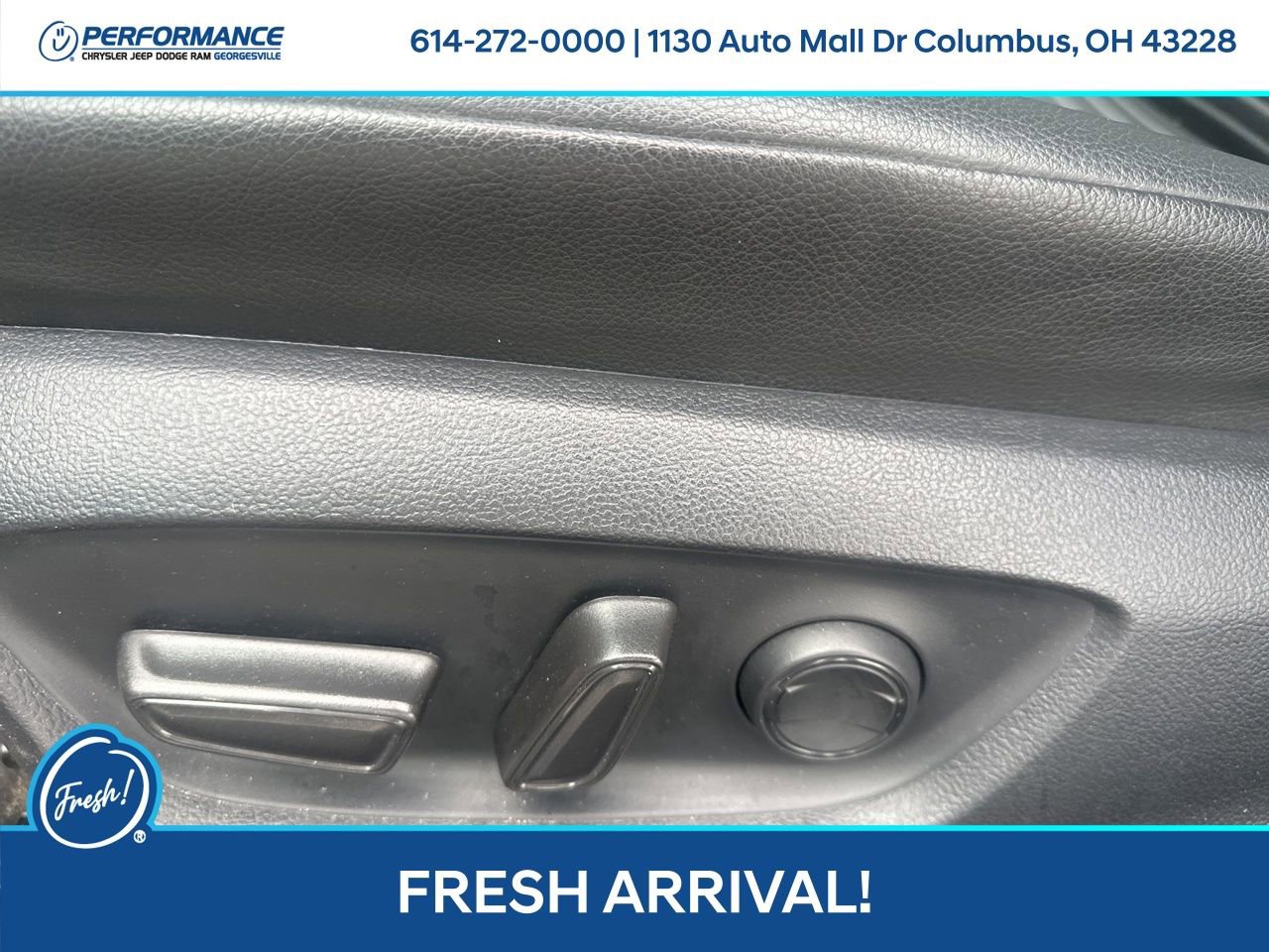 Used 2023 Toyota Camry SE image 12