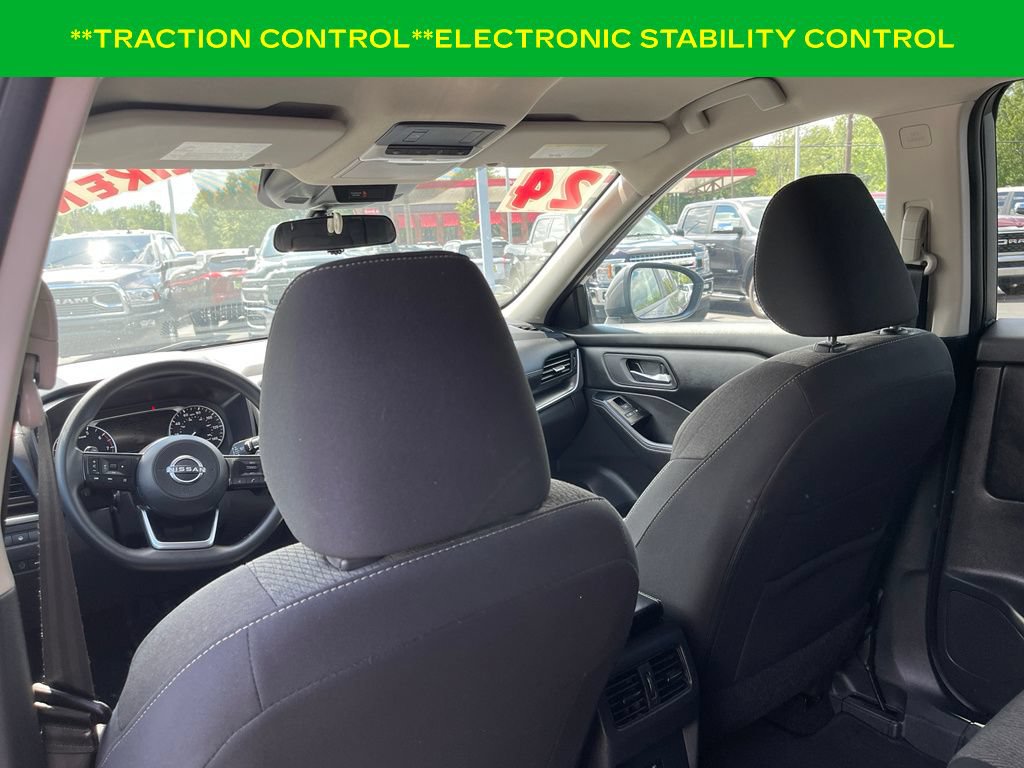 Used 2024 Nissan Rogue SV FWD image 13