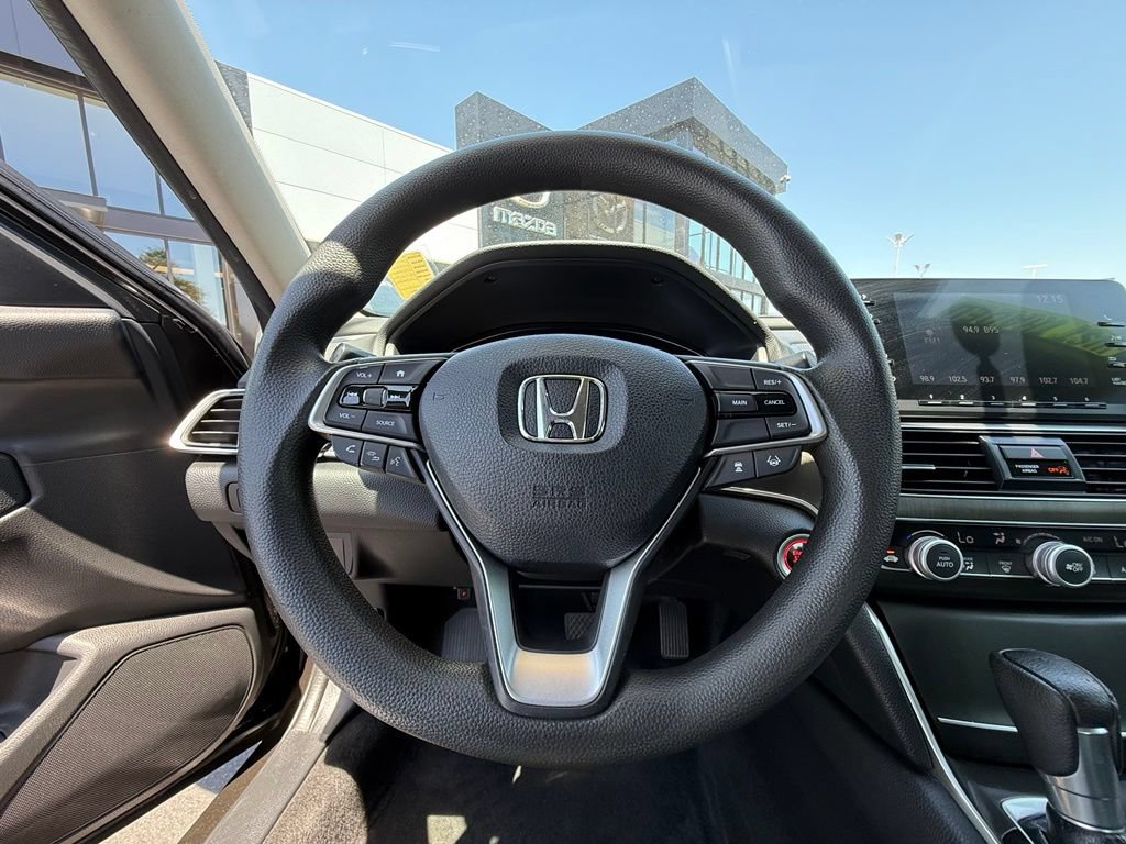 Used 2018 Honda Accord LX image 19