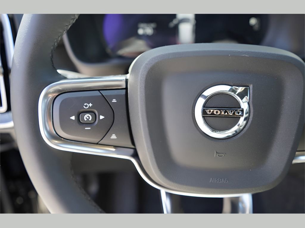 New 2025 Volvo EX40 Core w/ Climate Package image 15